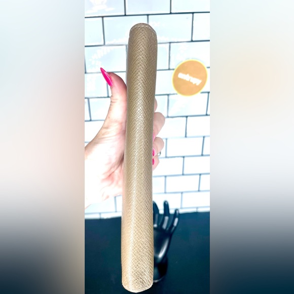 Authentic Louis Vuitton Brazza Tiaga Leather Wallet - Picture 11 of 12